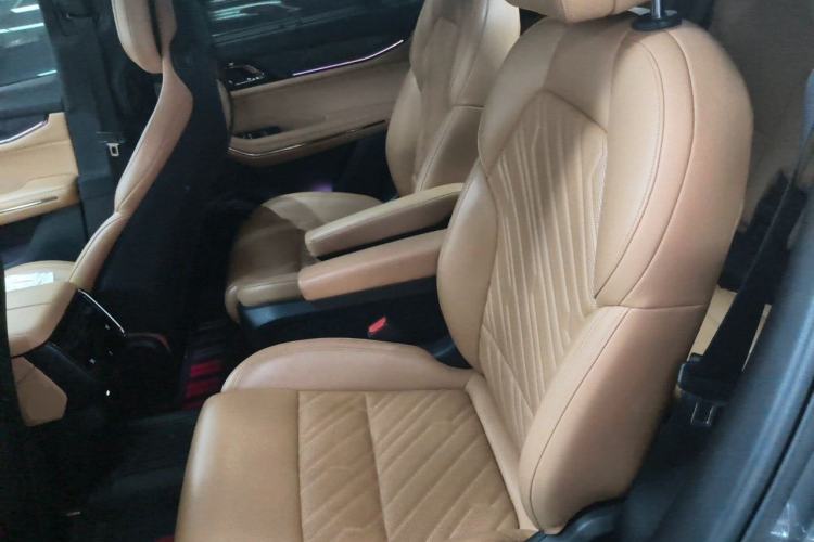 Used Lynk & Co 09 2021 2.0T Halo Six-Seater Left Rear Seat