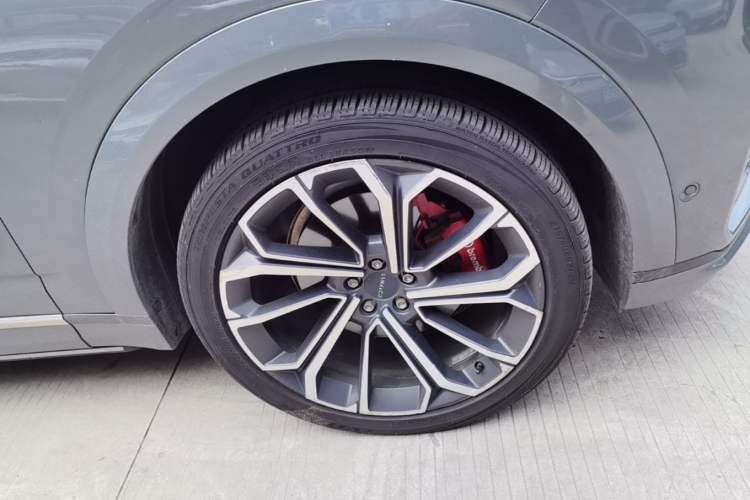 Used Lynk & Co 09 2021 2.0T Halo Six-Seater Right Front Wheel Hub