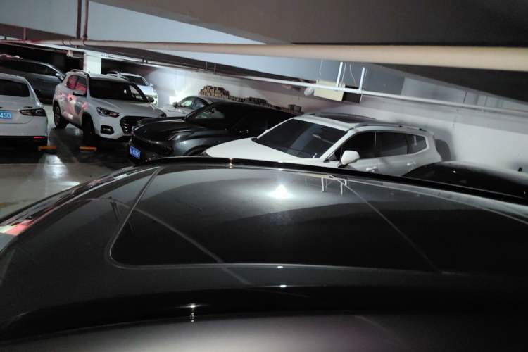 Used Lynk & Co 09 2021 2.0T Halo Six-Seater Roof