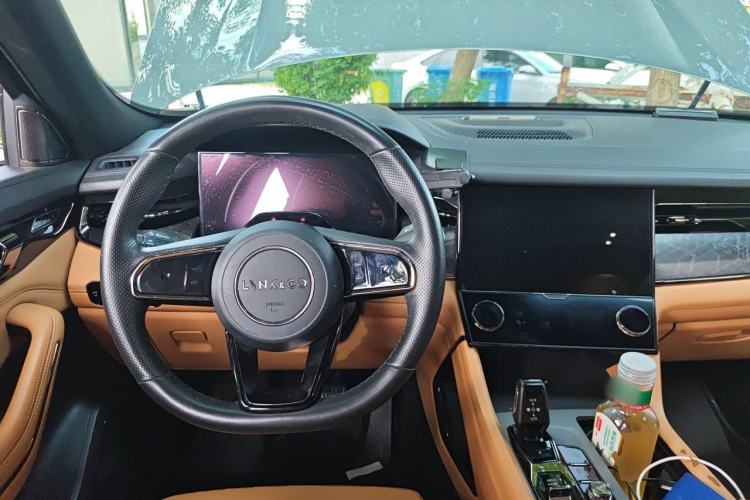 Used Lynk & Co 09 2021 2.0T Halo Six-Seater Steering Wheel