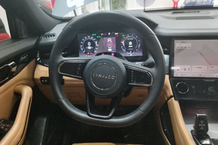Used Lynk & Co 09 2021 2.0T Halo Six-Seater Steering Wheel