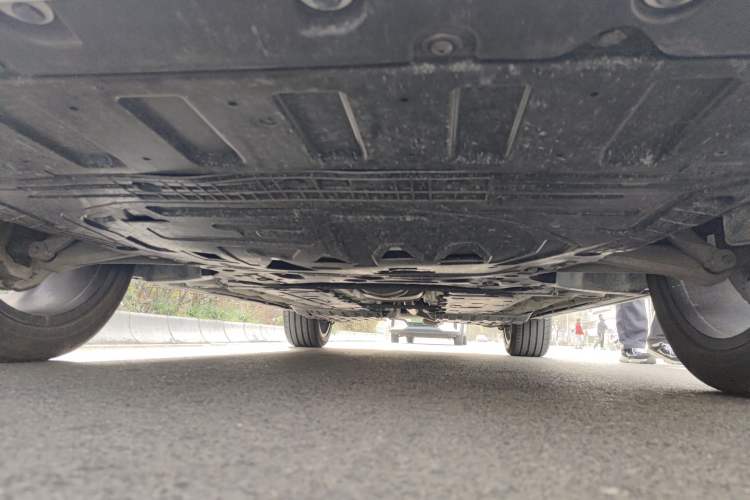 Used Lynk & Co 09 2021 2.0T Halo Six-Seater Chassis Front