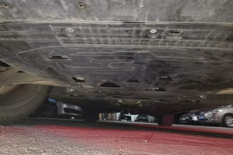 Used Lynk & Co 09 2021 2.0T Halo Six-Seater Chassis Front