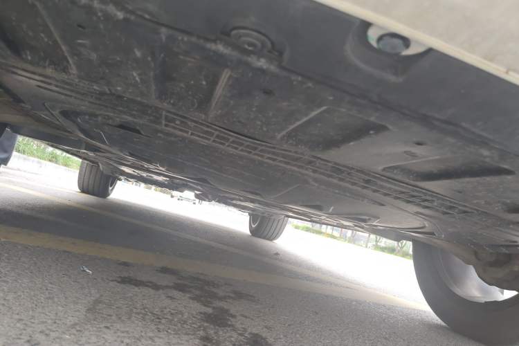 Used Lynk & Co 09 2021 2.0T Halo Six-Seater Chassis Front