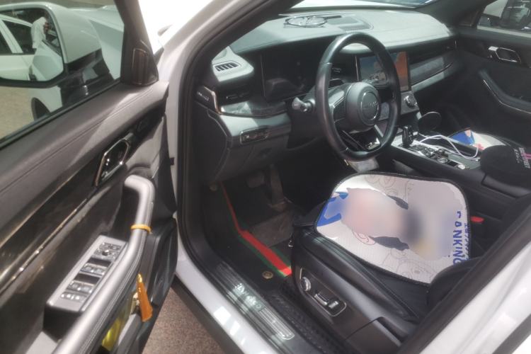 Used Lynk & Co 09 2021 2.0T Halo Six-Seater Driver Seat