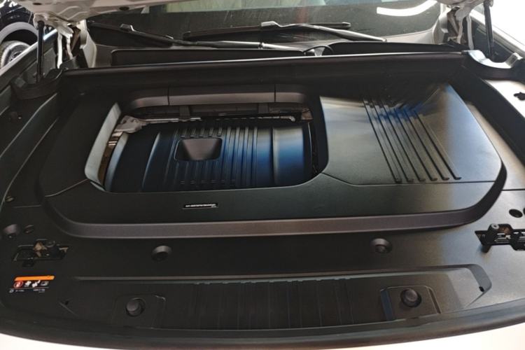 Used Lynk & Co 09 2021 2.0T Ultra 7-Seater Engine Bay