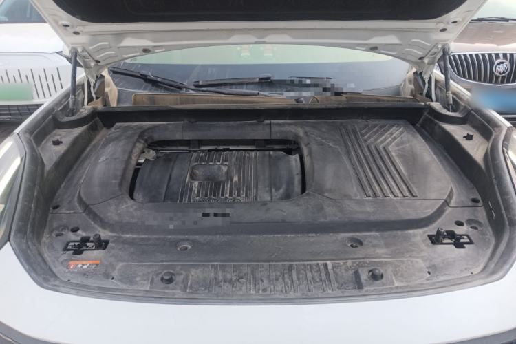 Used Lynk & Co 09 2021 2.0T Halo Seven-Seater Engine Bay
