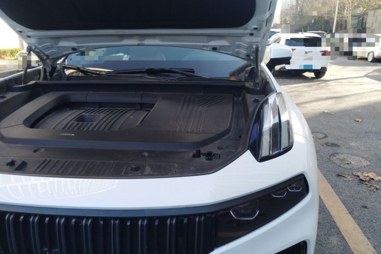 Used Lynk & Co 09 2021 2.0T Ultra Six-Seater Engine Bay Left