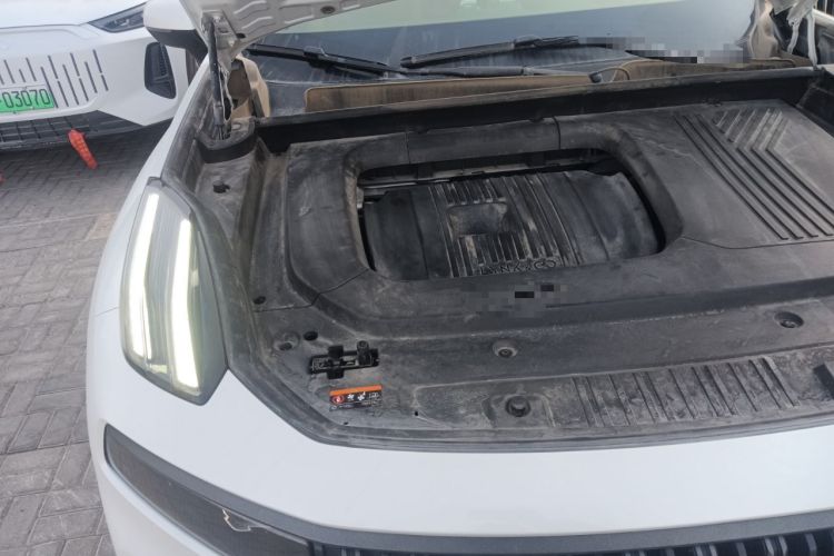 Used Lynk & Co 09 2021 2.0T Halo Seven-Seater Engine Bay Right