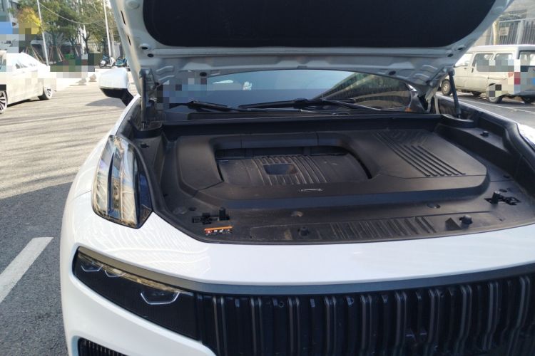 Used Lynk & Co 09 2021 2.0T Ultra Six-Seater Engine Bay Right