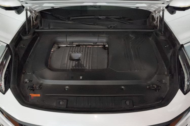Used Lynk & Co 09 2021 2.0T Halo Six-Seater Engine Bay