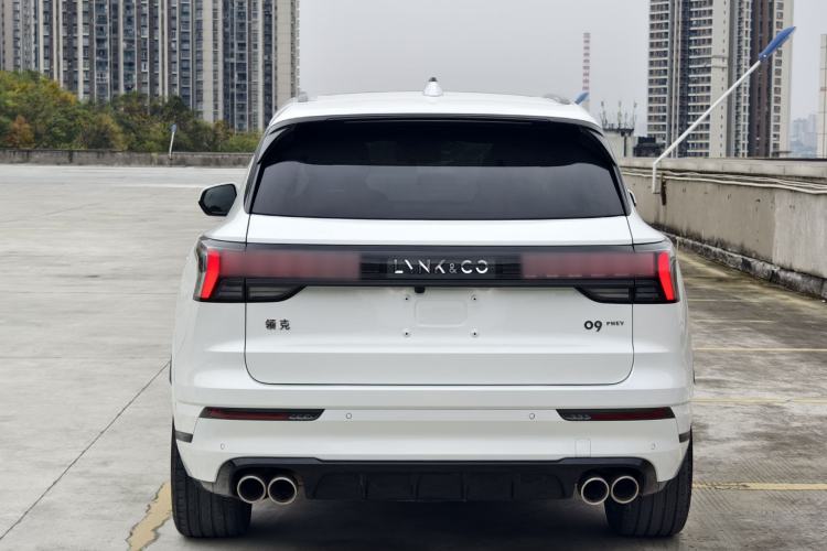 Used Lynk & Co 09 2021 2.0T Halo Six-Seater Exterior 1
