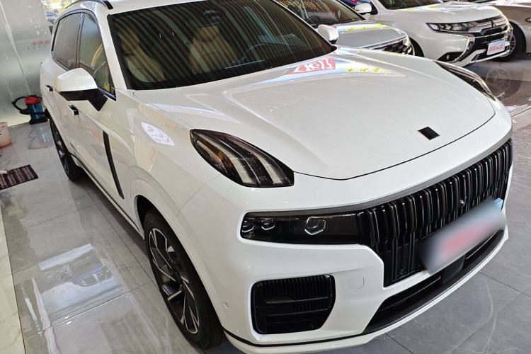 Used Lynk & Co 09 2021 2.0T Halo Six-Seater Exterior 2