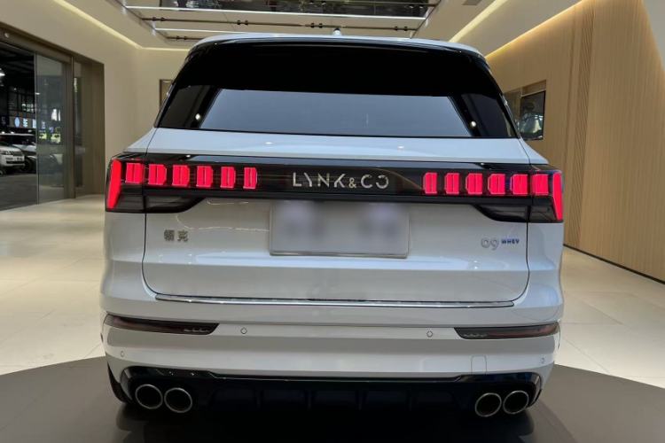 Used Lynk & Co 09 2021 2.0T Halo Six-Seater Exterior 3