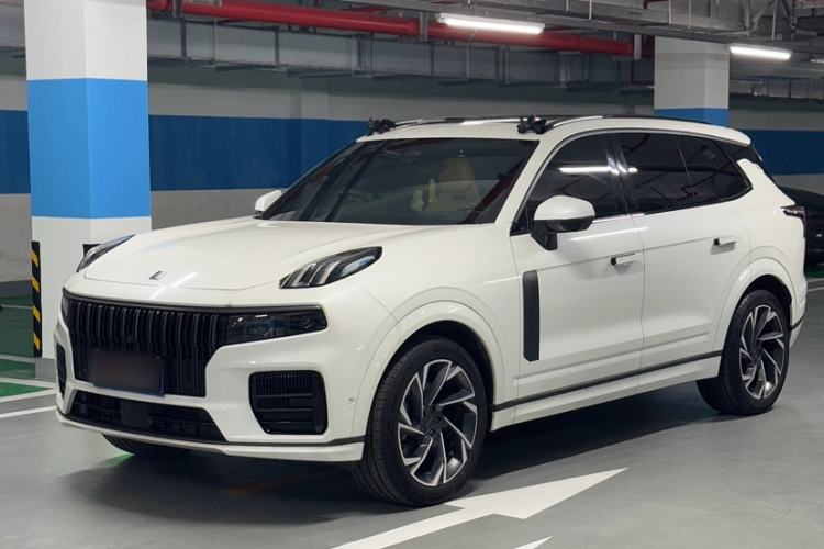 Used Lynk & Co 09 2021 2.0T Halo Six-Seater Exterior 4