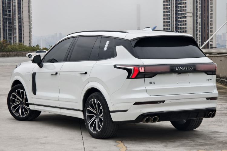 Used Lynk & Co 09 2021 2.0T Halo Six-Seater Exterior 5