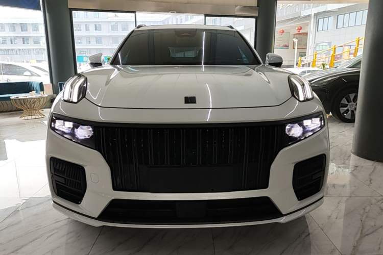 Used Lynk & Co 09 2021 2.0T Halo Six-Seater Front