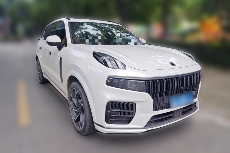 Used Lynk & Co 09 2021 2.0T Halo Six-Seater Front Right 45 Deg