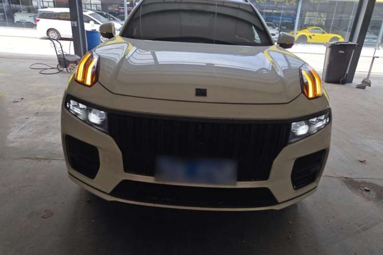 Used Lynk & Co 09 2021 2.0T Halo Six-Seater Front