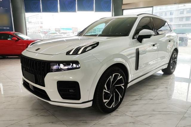Used Lynk & Co 09 2021 2.0T Halo Six-Seater