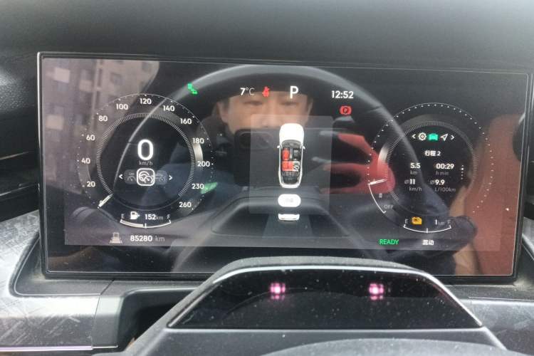 Used Lynk & Co 09 2021 2.0T Halo Seven-Seater Instrument Cluster