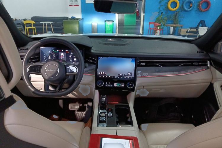 Used Lynk & Co 09 2021 2.0T Ultra Six-Seater Interior 2
