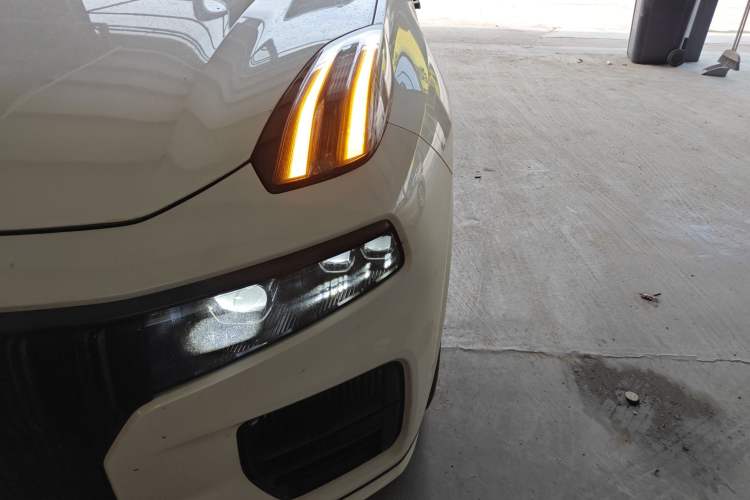 Used Lynk & Co 09 2021 2.0T Halo Six-Seater Left Front Headlight