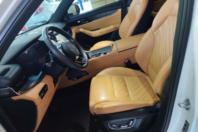 Used Lynk & Co 09 2021 2.0T Halo Six-Seater Left Front Seat