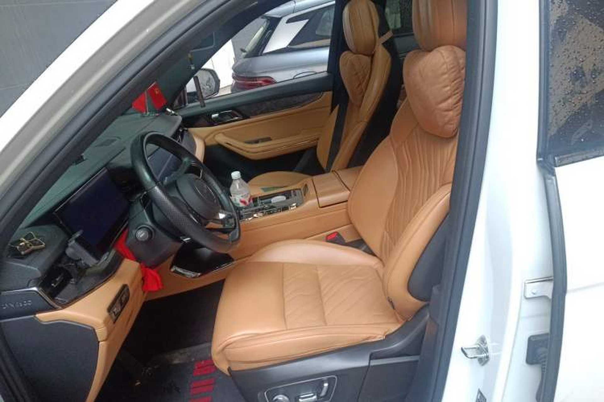 Used Lynk & Co 09 2021 2.0T Halo Six-Seater Left Front Seat