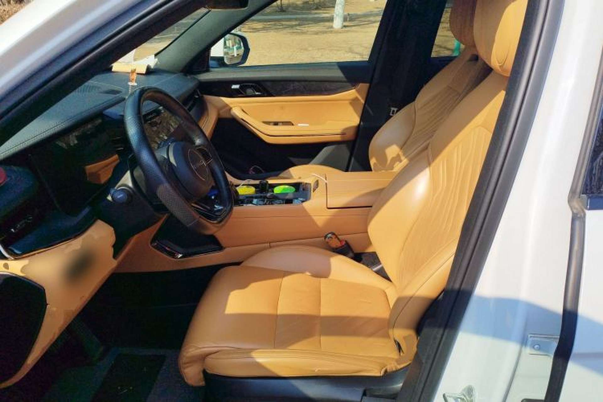 Used Lynk & Co 09 2021 2.0T Halo Seven-Seater Left Front Seat