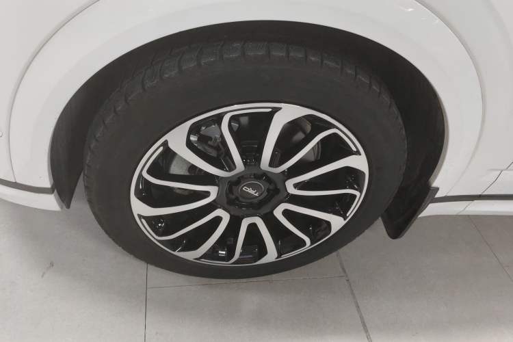 Used Lynk & Co 09 2021 2.0T Halo Six-Seater Left Front Wheel Hub