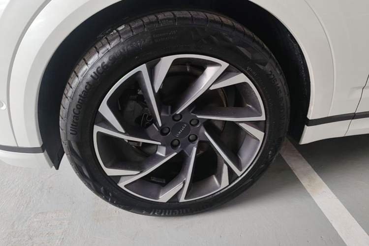 Used Lynk & Co 09 2021 2.0T Halo Six-Seater Left Front Wheel Hub