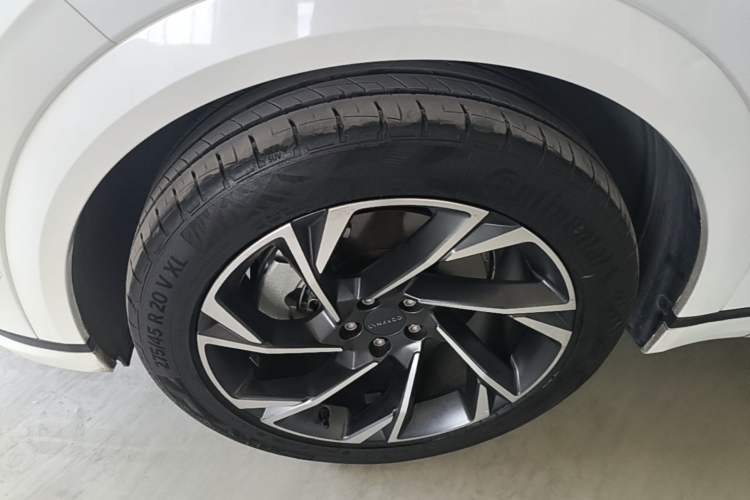 Used Lynk & Co 09 2021 2.0T Ultra Six-Seater Left Front Wheel Hub