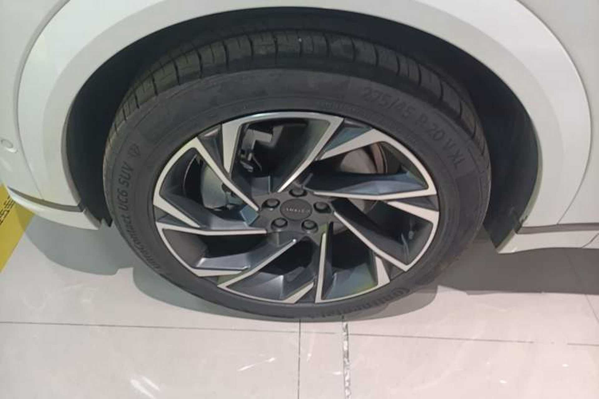 Used Lynk & Co 09 2021 2.0T Halo Six-Seater Left Front Wheel Hub