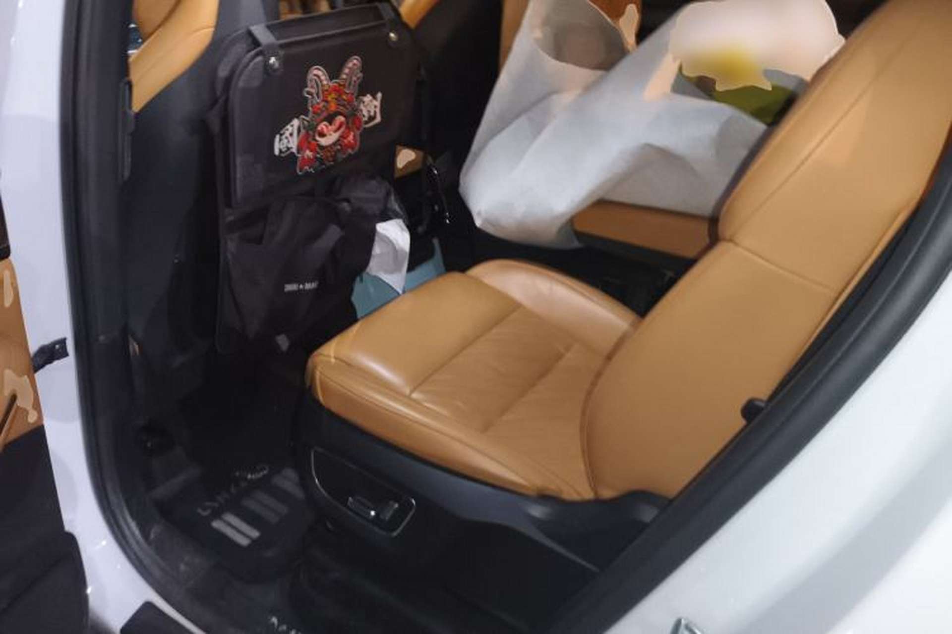 Used Lynk & Co 09 2021 2.0T Halo Six-Seater Left Rear Seat
