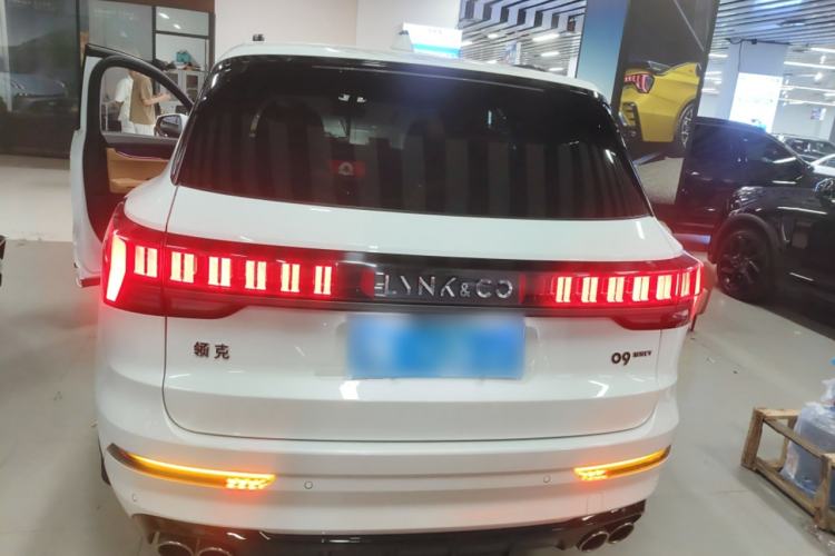 Used Lynk & Co 09 2021 2.0T Halo Six-Seater Rear
