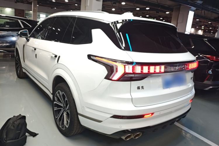 Used Lynk & Co 09 2021 2.0T Ultra 7-Seater Rear Left 45 Deg