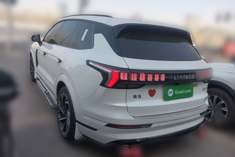 Used Lynk & Co 09 2021 2.0T Halo Seven-Seater Rear Left 45 Deg