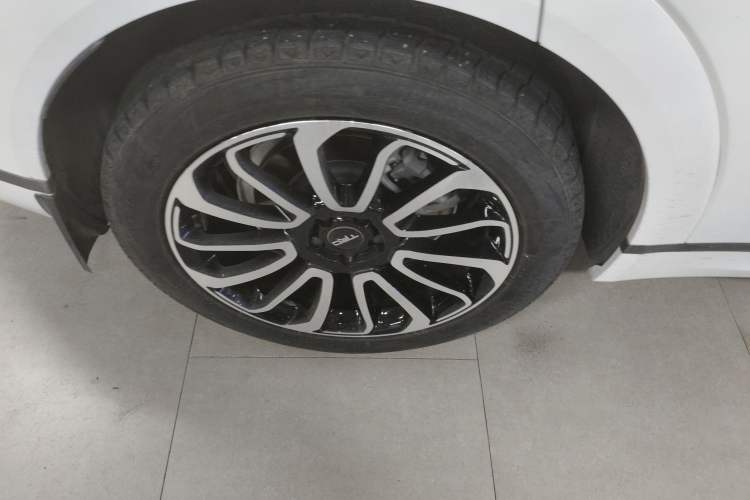 Used Lynk & Co 09 2021 2.0T Halo Six-Seater Right Rear Wheel Hub