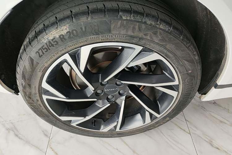 Used Lynk & Co 09 2021 2.0T Halo Six-Seater Right Rear Wheel Hub