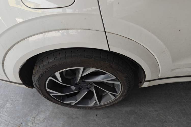 Used Lynk & Co 09 2021 2.0T Halo Six-Seater Right Rear Wheel Hub