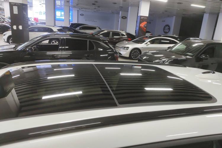 Used Lynk & Co 09 2021 2.0T Halo Six-Seater Roof