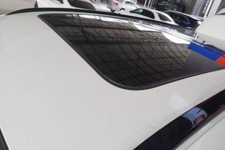 Used Lynk & Co 09 2021 2.0T Halo Six-Seater Roof