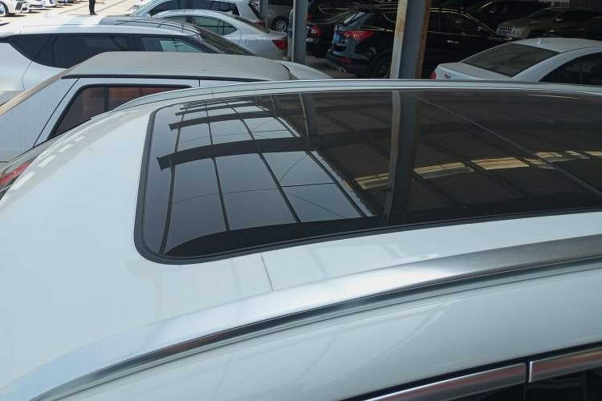 Used Lynk & Co 09 2021 2.0T Halo Six-Seater Roof