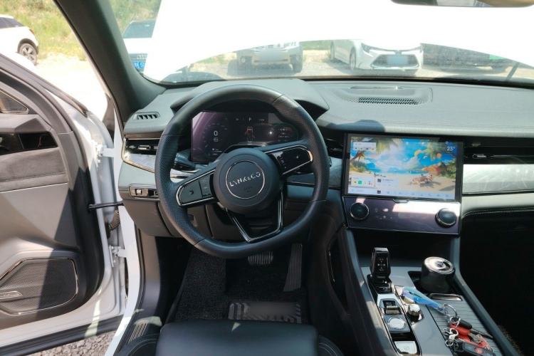 Used Lynk & Co 09 2021 2.0T Halo Six-Seater Steering Wheel