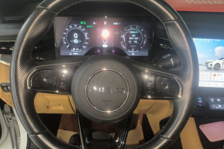 Used Lynk & Co 09 2021 2.0T Halo Six-Seater Steering Wheel