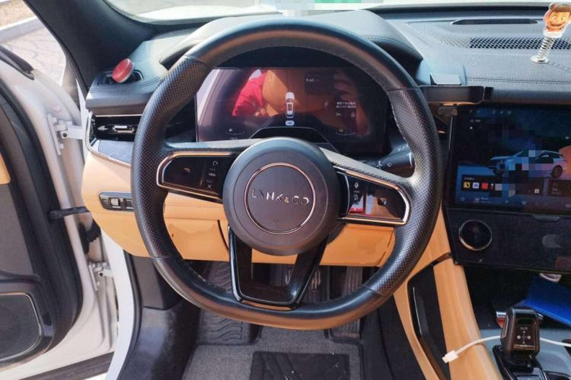 Used Lynk & Co 09 2021 2.0T Halo Seven-Seater Steering Wheel