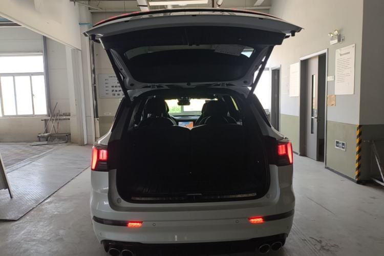 Used Lynk & Co 09 2021 2.0T Ultra Six-Seater Trunk