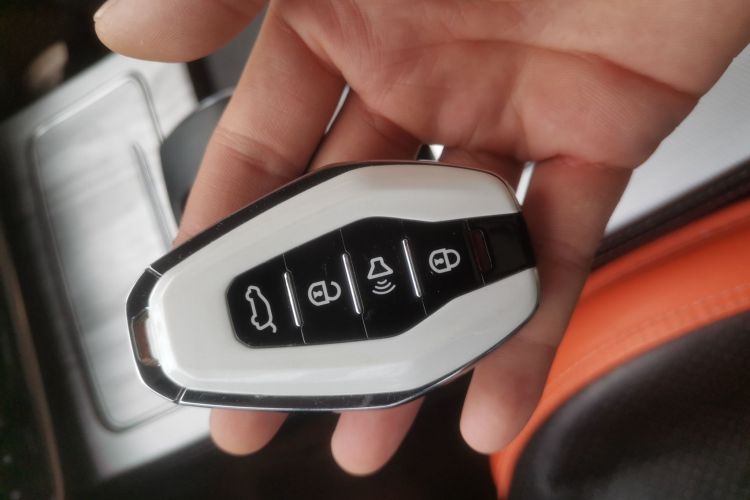 Used Lynk & Co 09 2021 2.0T Halo Six-Seater Vehicle Key