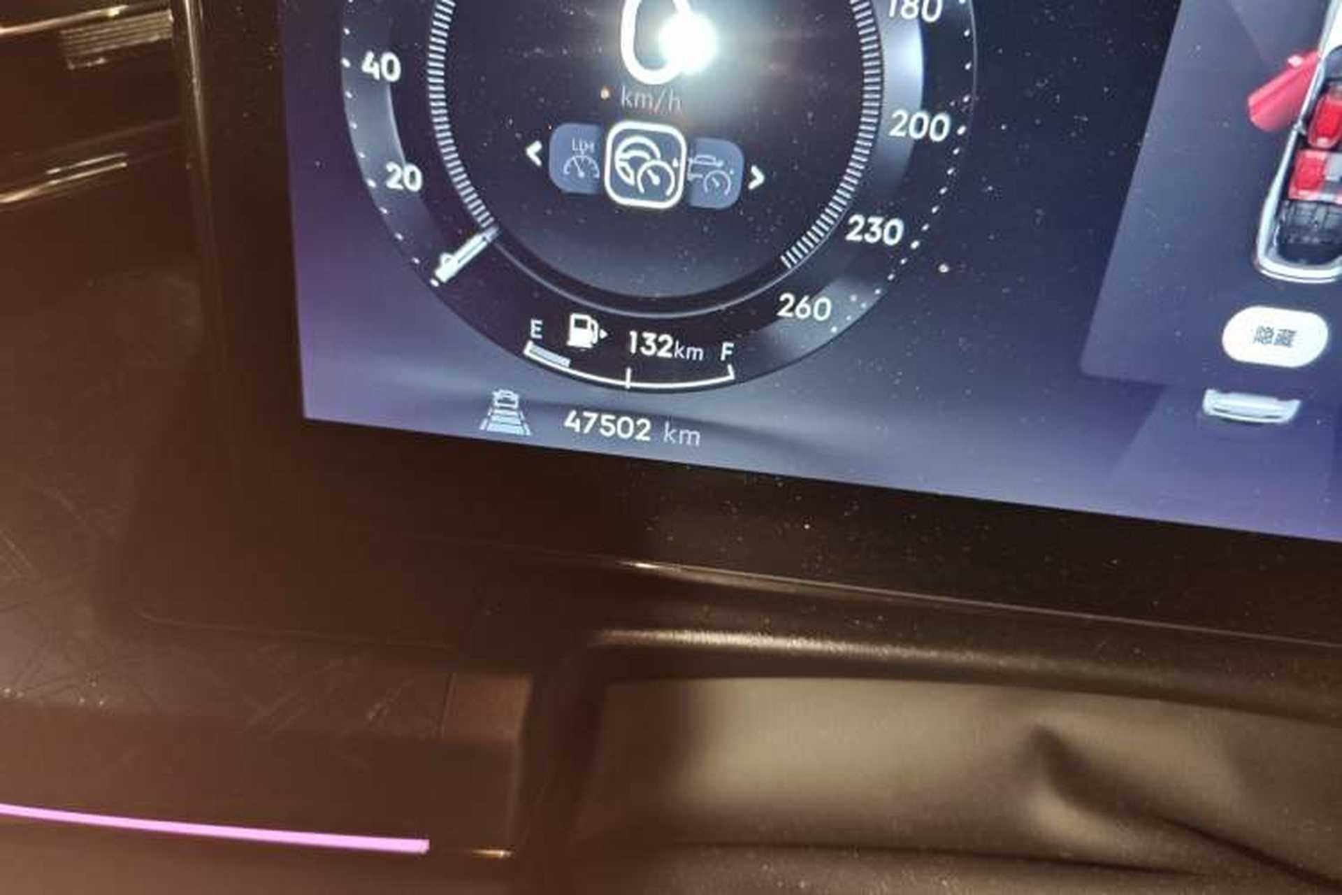 Used Lynk & Co 09 2021 2.0T Halo Six-Seater Odometer Close Up